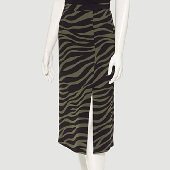 Ann Taylor NWT Tiger Print Green and Black A-Line Side Slit Skirt Size 00P - Picture 1 of 9